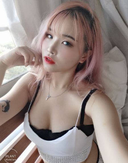 偶像女友堕落ntr动漫在线观看